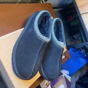 Black Big Kid Tasman UGG’s